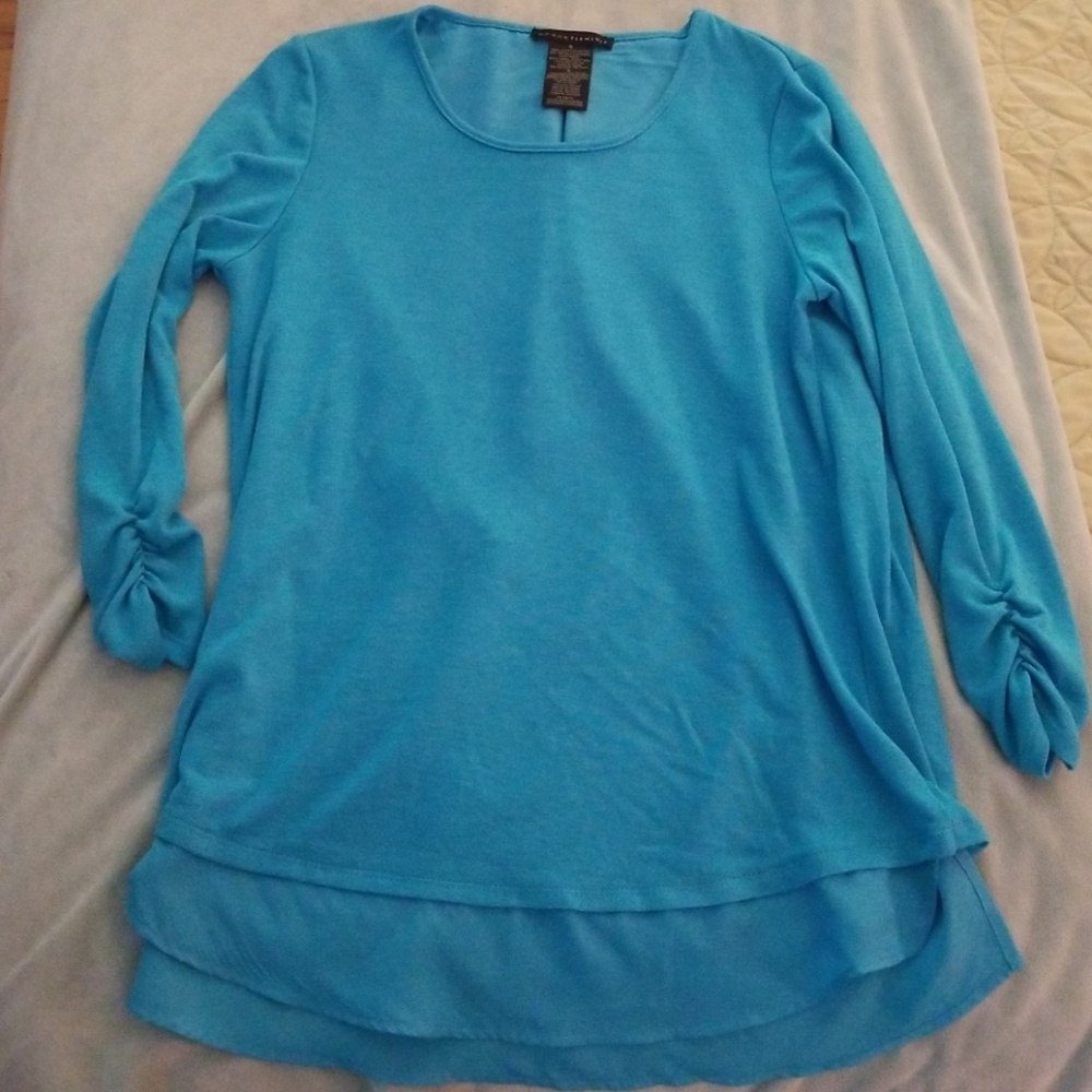3/4 sleeve top -Small
